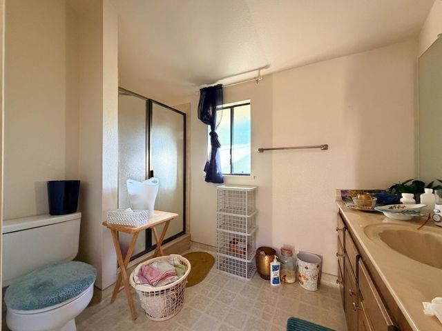 187 W Quincy Avenue, Fresno, CA 93711