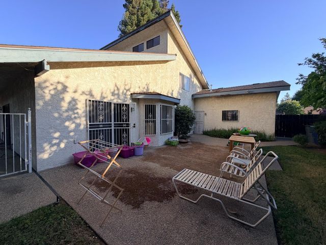 187 W Quincy Avenue, Fresno, CA 93711