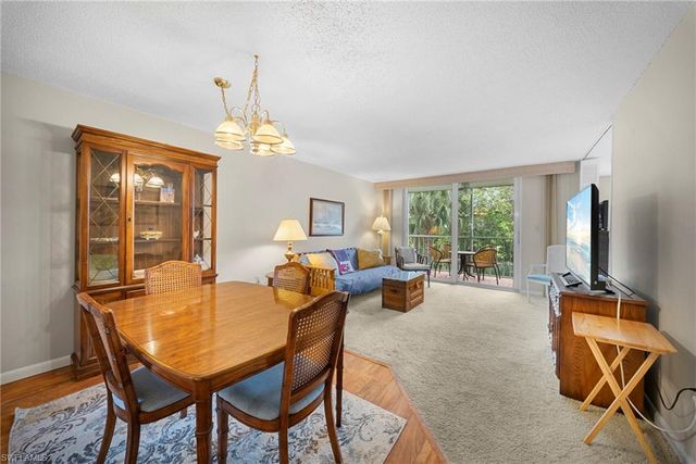 400 Forest Lakes BLVD 204, Naples, FL 34105