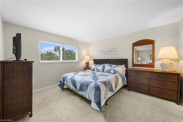 400 Forest Lakes BLVD 204, Naples, FL 34105