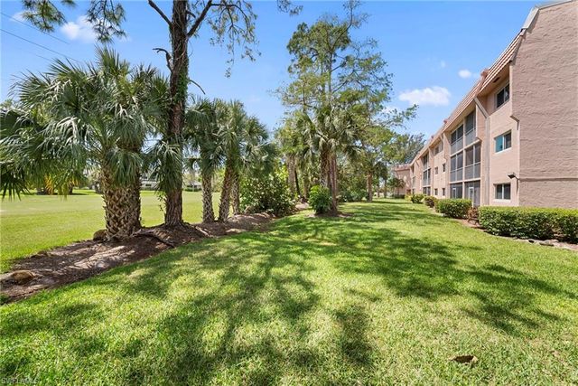 400 Forest Lakes BLVD 204, Naples, FL 34105