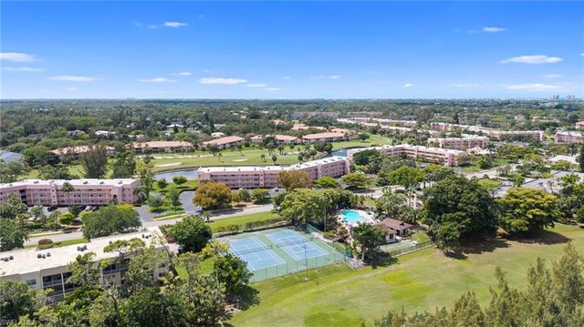 400 Forest Lakes BLVD 204, Naples, FL 34105