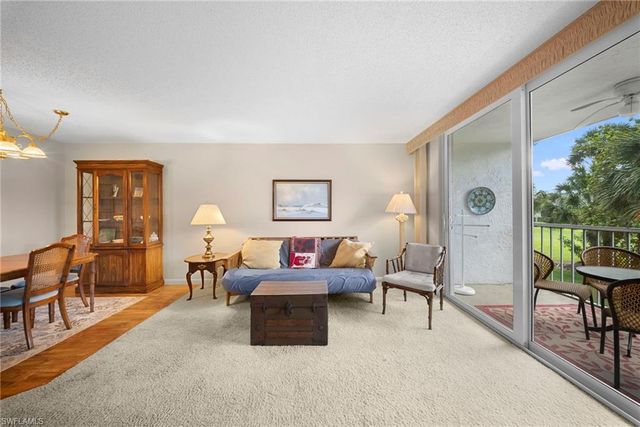 400 Forest Lakes BLVD 204, Naples, FL 34105