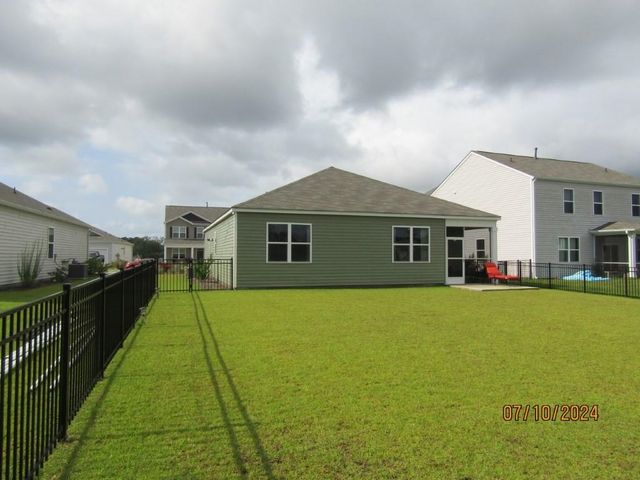 2155 Ainsley Dr., Little River, SC 29566