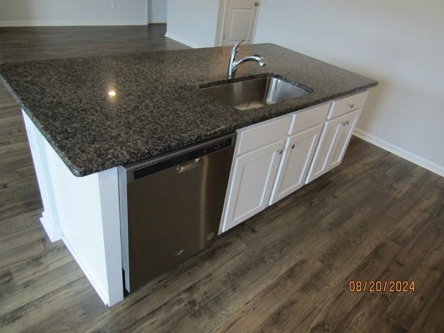 2155 Ainsley Dr., Little River, SC 29566