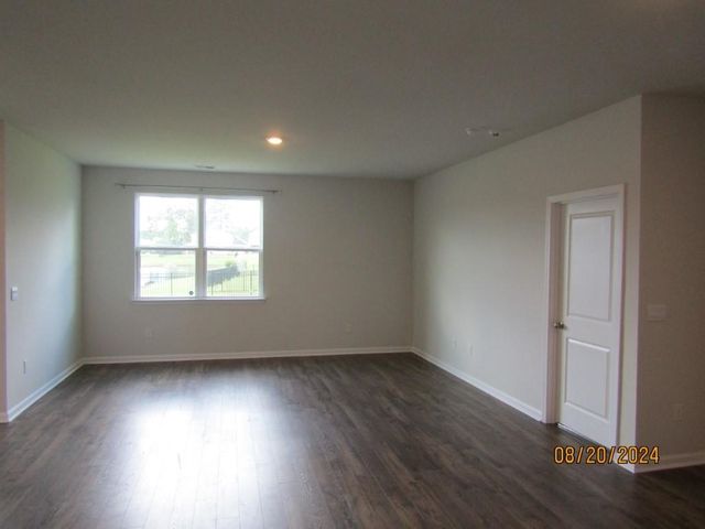 2155 Ainsley Dr., Little River, SC 29566