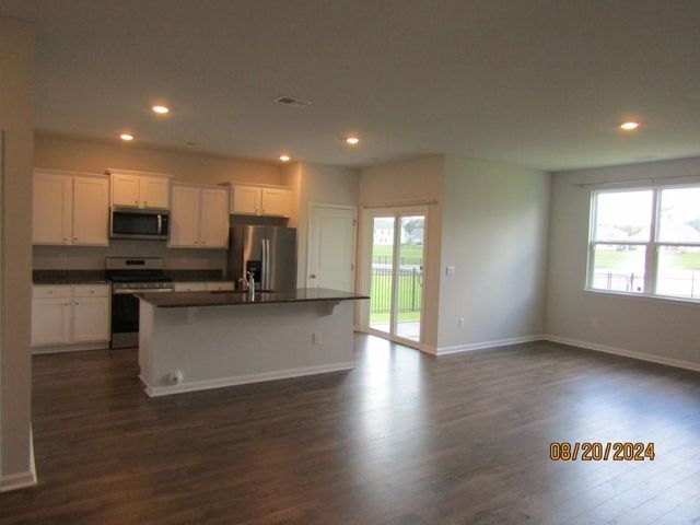 2155 Ainsley Dr., Little River, SC 29566