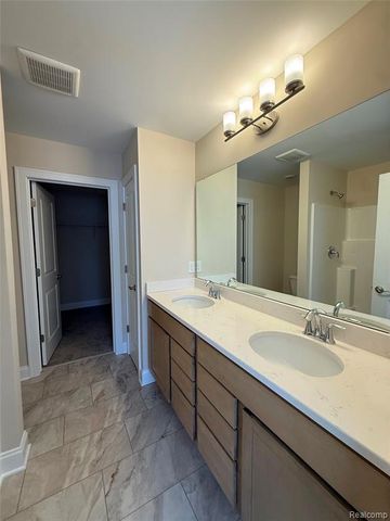 295 Canyon Creek Court 29, Howell, MI 48843