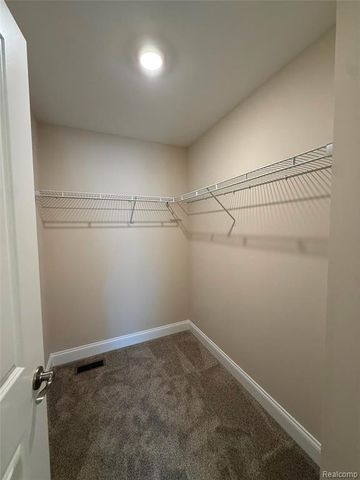 295 Canyon Creek Court 29, Howell, MI 48843