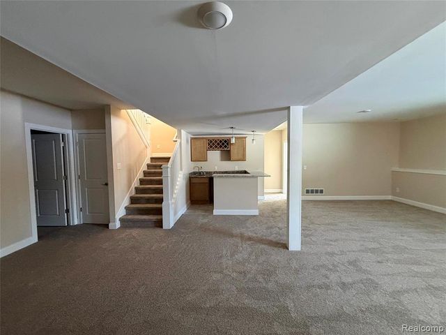 295 Canyon Creek Court 29, Howell, MI 48843