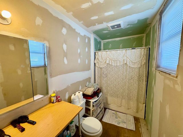 1128 W Cherry Street, Bluffton, IN 46714