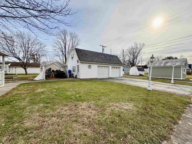 1128 W Cherry Street, Bluffton, IN 46714