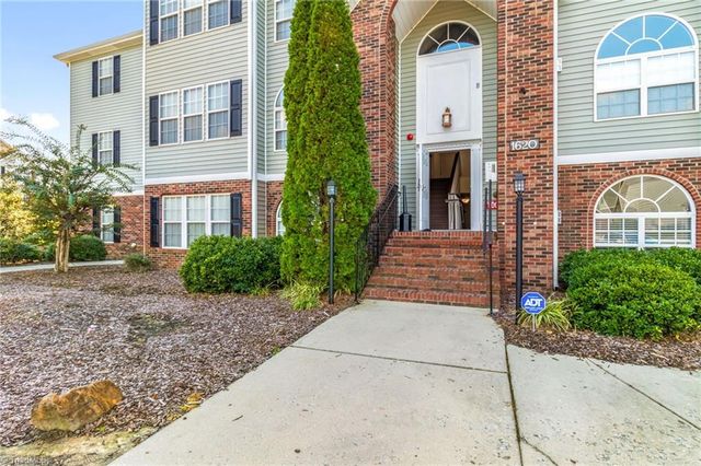 1620 Cherry Blossom Lane 204, Winston-salem, NC 27127