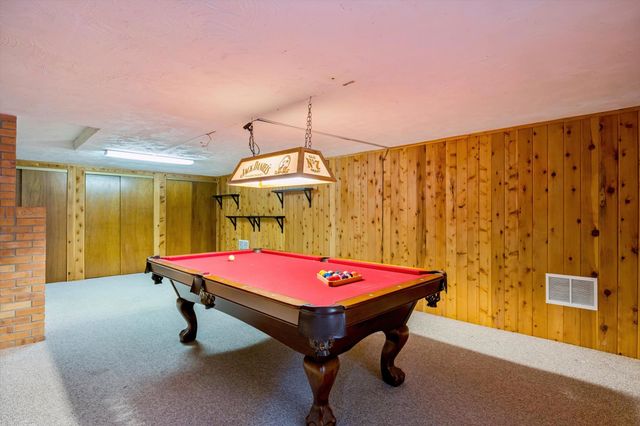 8213 N Whitehouse Dr, Spokane, WA 99208
