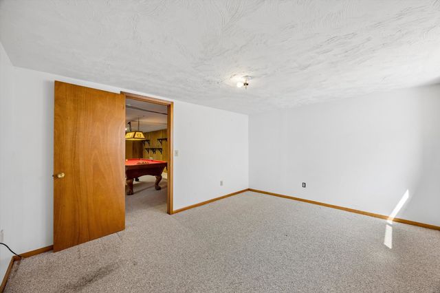 8213 N Whitehouse Dr, Spokane, WA 99208