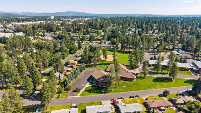 8213 N Whitehouse Dr, Spokane, WA 99208