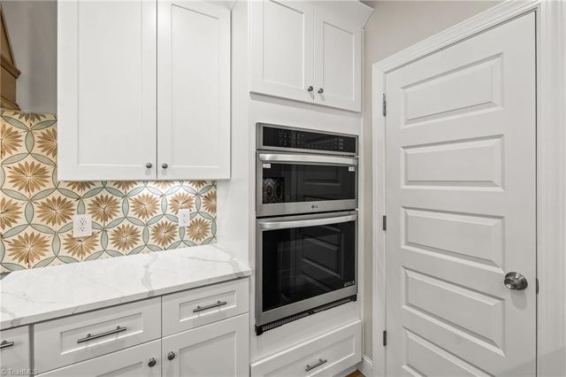 105 Kingsmill Court, Advance, NC 27006