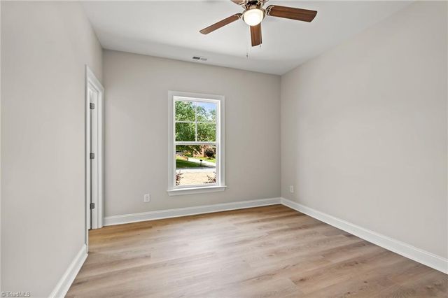 105 Kingsmill Court, Advance, NC 27006