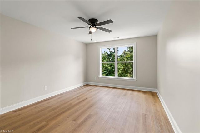 105 Kingsmill Court, Advance, NC 27006