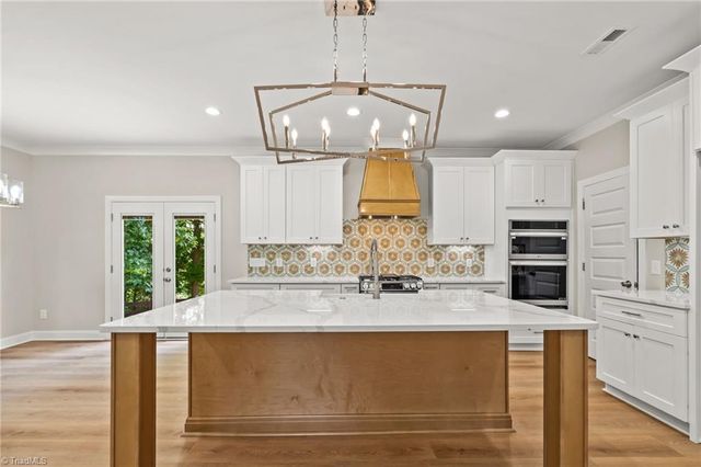 105 Kingsmill Court, Advance, NC 27006