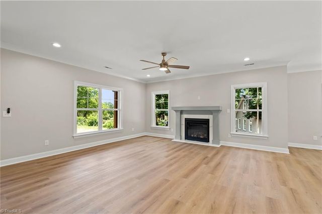 105 Kingsmill Court, Advance, NC 27006