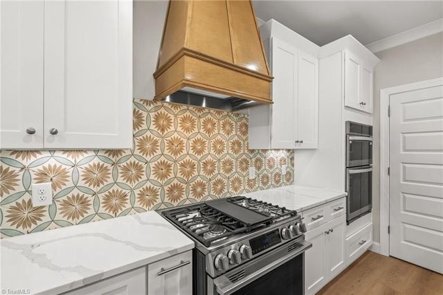 105 Kingsmill Court, Advance, NC 27006