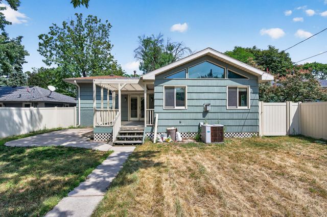 4621 Ewing Avenue N, Robbinsdale, MN 55422