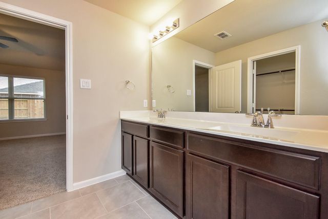 1427 Central Heights Drive, Missouri City, TX 77459