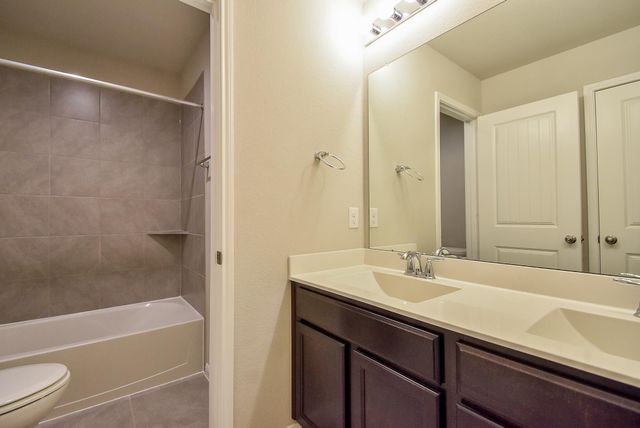 1427 Central Heights Drive, Missouri City, TX 77459