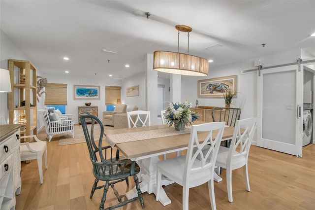 2123 HARBOURSIDE DRIVE 903, Longboat Key, FL 34228