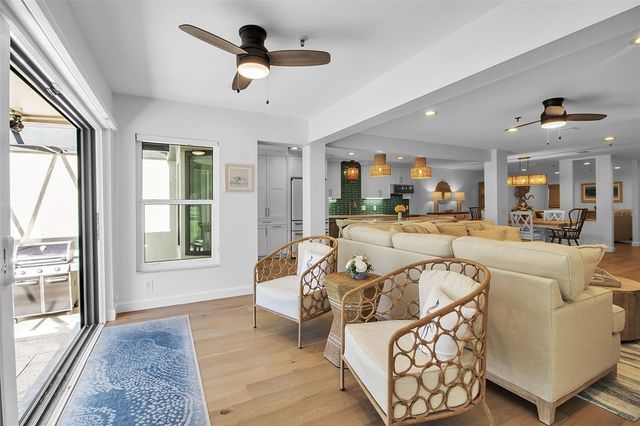 2123 HARBOURSIDE DRIVE 903, Longboat Key, FL 34228