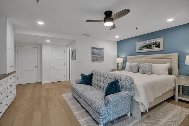 2123 HARBOURSIDE DRIVE 903, Longboat Key, FL 34228