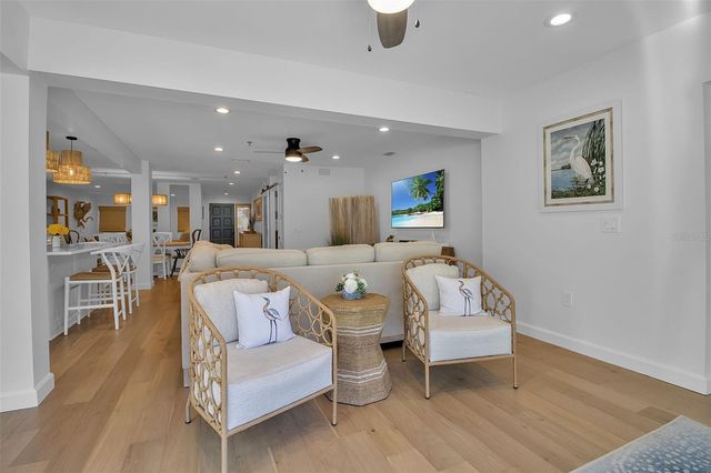 2123 HARBOURSIDE DRIVE 903, Longboat Key, FL 34228