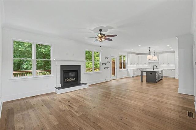 3356 Kenyon Creek Drive NW, Kennesaw, GA 30152