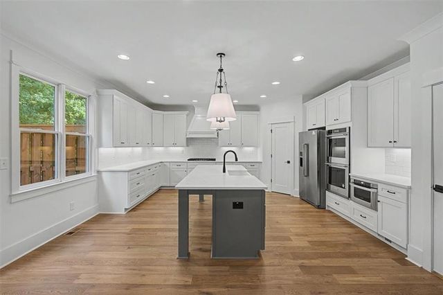 3356 Kenyon Creek Drive NW, Kennesaw, GA 30152