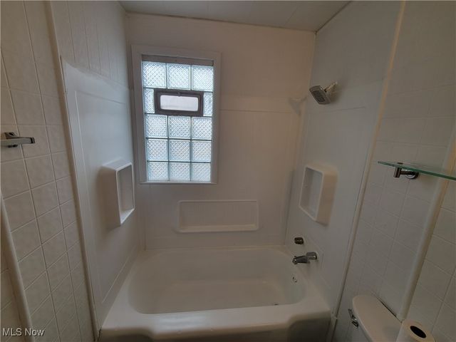 4176 W 143rd Street, Cleveland, OH 44135