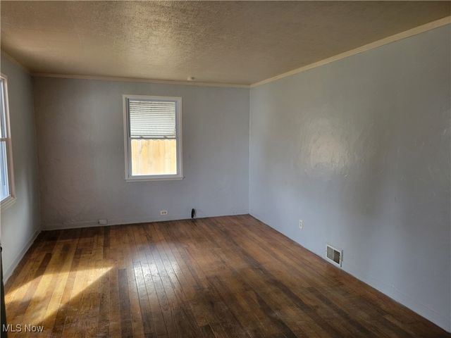 4176 W 143rd Street, Cleveland, OH 44135