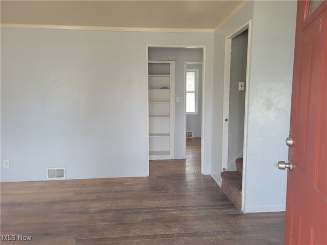 4176 W 143rd Street, Cleveland, OH 44135