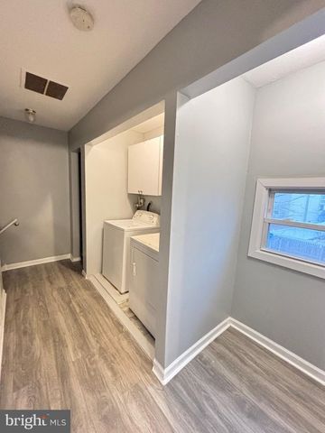 61 BERKSHIRE RD, Sicklerville, NJ 08081