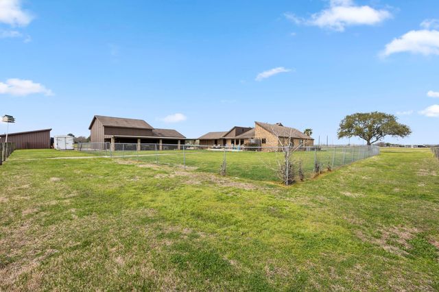 14793 County Road 272, East Bernard, TX 77435