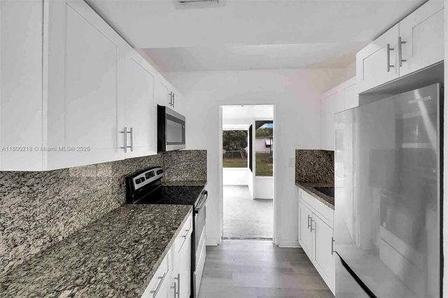 15351 SW 296th St, Homestead, FL 33033