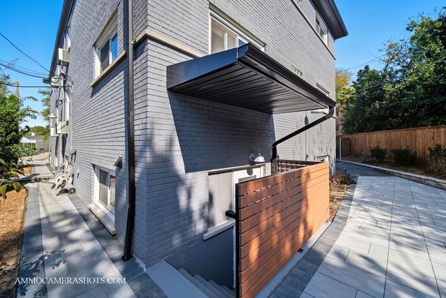 143 Ann Street 1S, Clarendon Hills, IL 60514