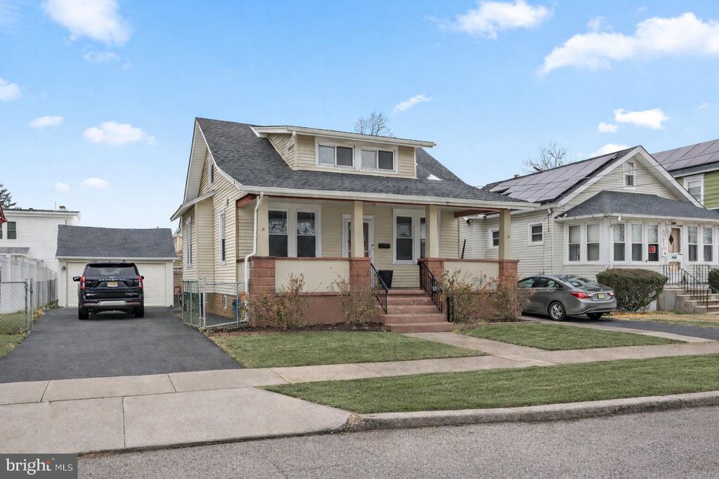 Image 1 of property listing at 1947 TINSMAN AVE, Pennsauken, NJ 08110