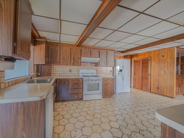 118 Sunnyside Ave., Winthrop, MA 02152