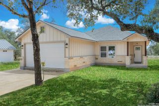 32 Trophy, Poteet, TX 78065