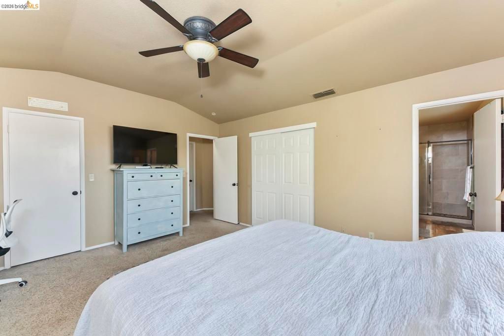 Image 19 of property listing at 1030 Betsy Ross DR, Roseville, CA 95747