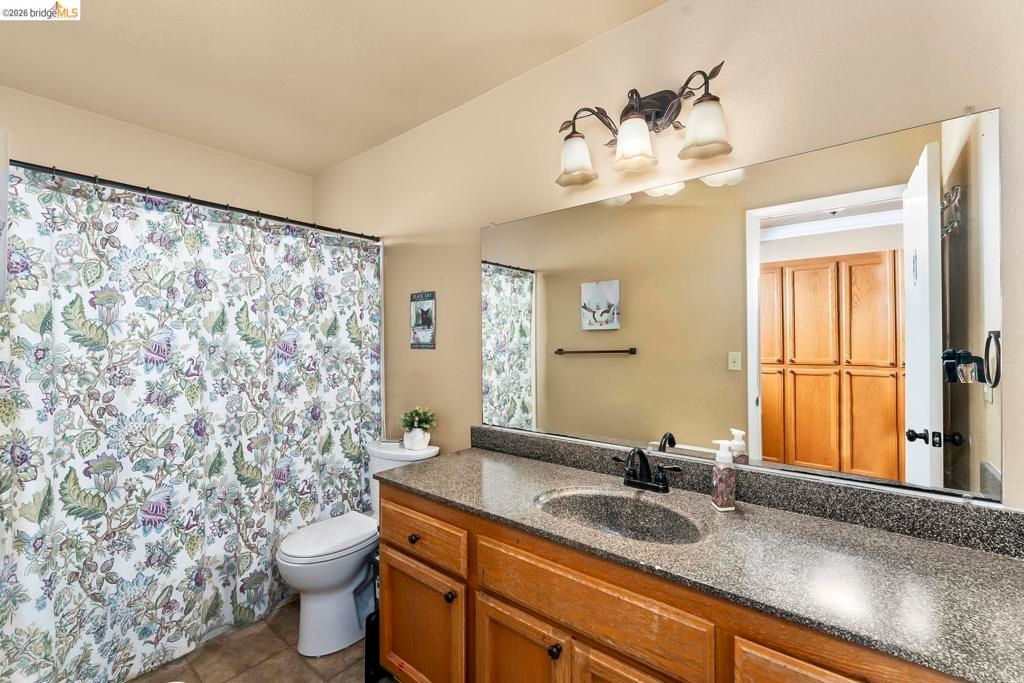 Image 22 of property listing at 1030 Betsy Ross DR, Roseville, CA 95747