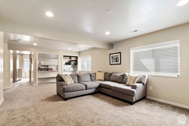 6761 S HIGH BLUFF DR, West Jordan, UT 84084