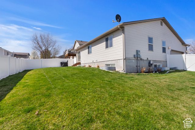 6761 S HIGH BLUFF DR, West Jordan, UT 84084