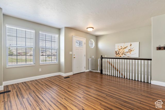 6761 S HIGH BLUFF DR, West Jordan, UT 84084